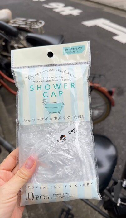 【ライフハック】余りがちなシャワーキャップの活用術4選！