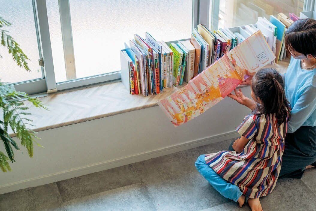 賃貸でも叶います！"辛口シンプル"な家に、シートを張ってお手軽アレンジ！