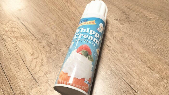 1秒でふわふわクリームがでてくるなんて！【業務スーパー】泡立ていらずのホイップ缶が便利