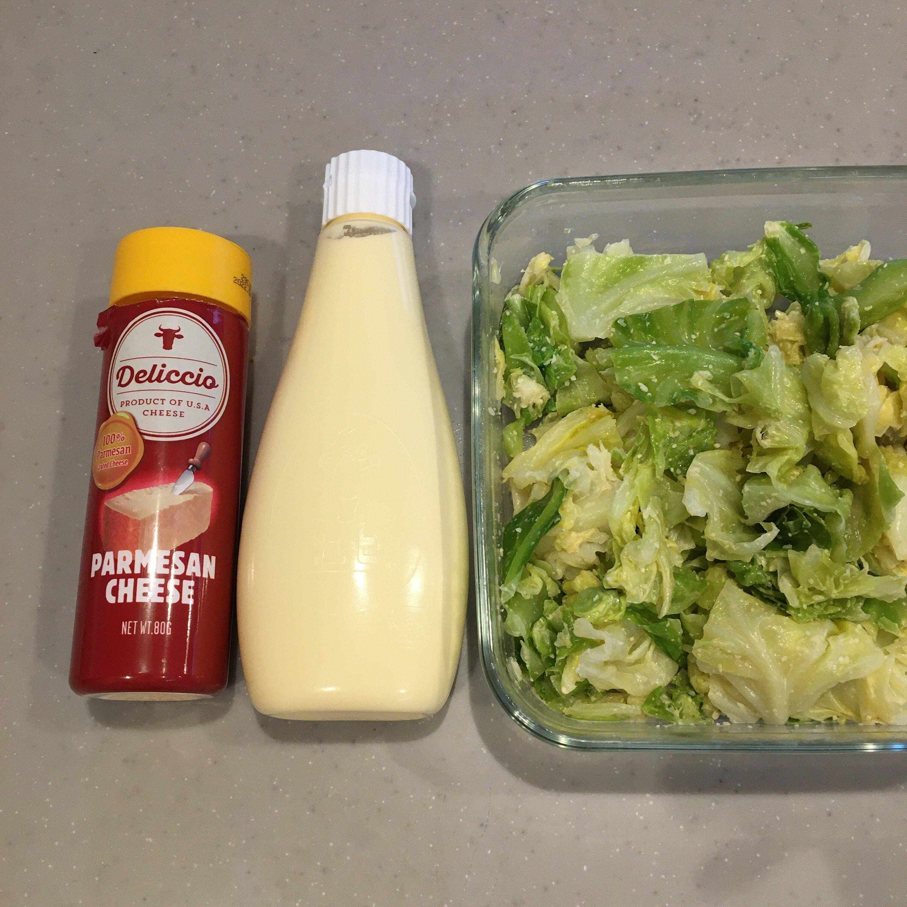 ドレッシングが3本以上ある人は要注意！お金が貯まらない人の共通点3つ