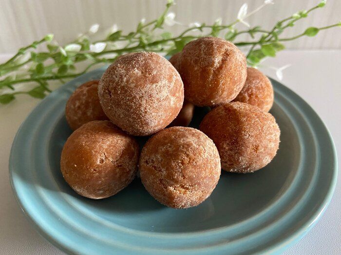 【カルディ】一口サイズのかわいいドーナツがおいしい！シナモンがっつり効いてます