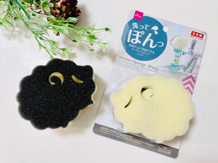 【ダイソー】もう置き場所に困らない！ラックがいらないキッチンスポンジでヌメリにサヨナラ！