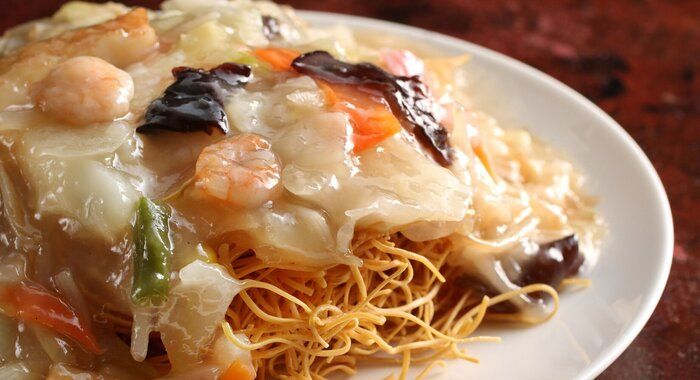 【管理栄養士監修】気になる「皿うどん」のカロリーや炭水化物量とは？食べる際に押さえるべきポイントを紹介