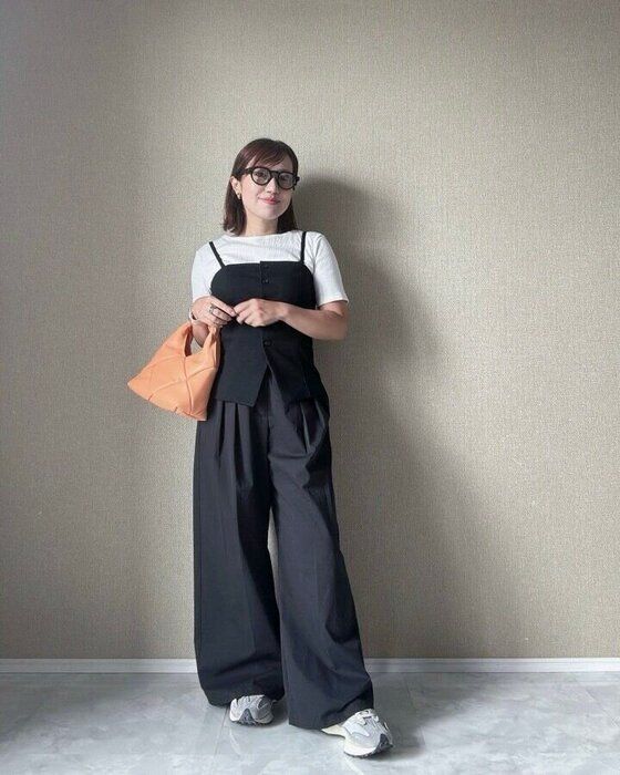 GU フロントボタンビスチェ
