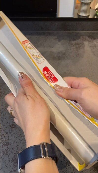 目からウロコ！？ラップの「くっついちゃってイライラ！」は輪ゴムで即解決！