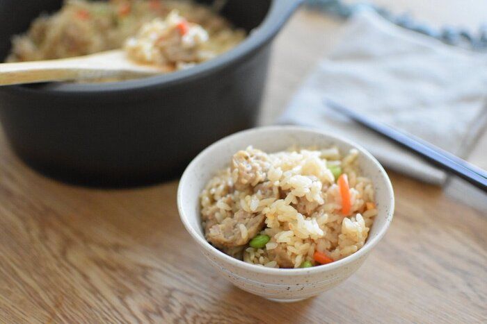 【業務スーパー】包丁なしで簡単！“鶏ごぼうの炊き込みご飯”