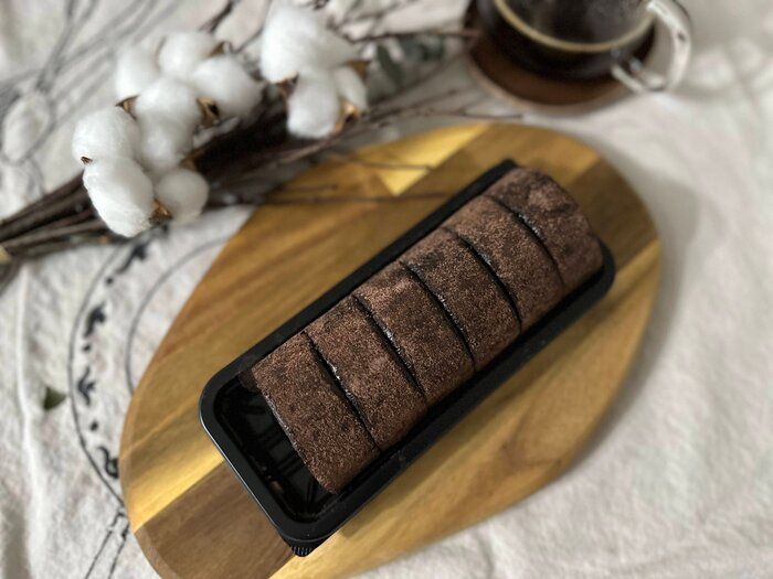  【ローソン新商品】もちもちフェチ集合！お餅で巻いた!?「もち食感ロールショコラ」が絶品！