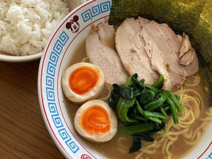 手作りラーメンと白いごはん