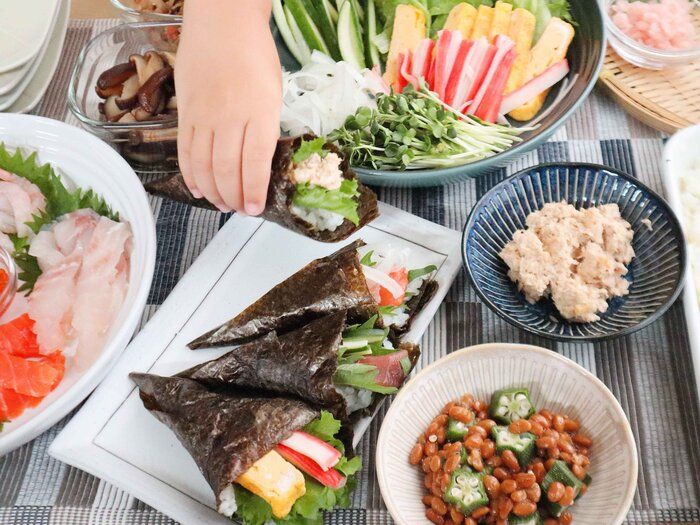 大人も子どもも喜ぶ「手巻き寿司」の作り方！おすすめレシピ9選もご紹介