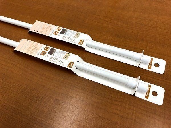 セリア突っ張り棒 110円(税込)