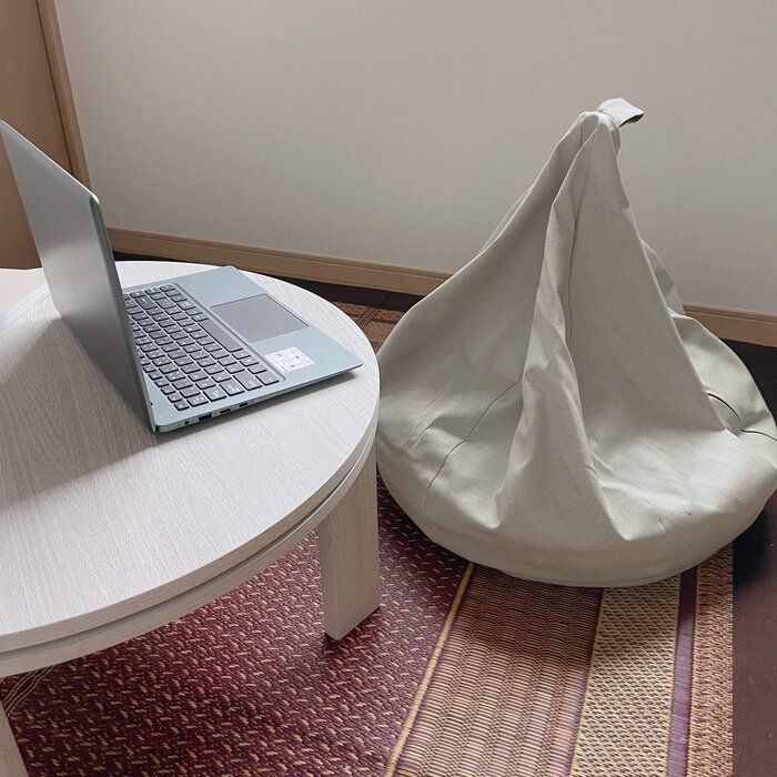 【在宅ワーク環境】2LDKで家族がいる日の仕事スペースは「寝室」がおすすめ！