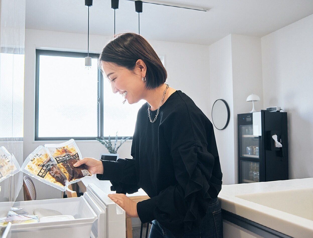 家電はレンタル、コスメはプチプラ「egg」の元ギャルモデル水野祐香、貯め続けるためにしているシンプルな5つの習慣