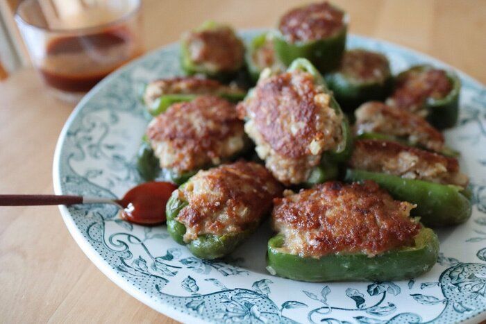 ワンボウル フライパン１つ 焼くまで15分の 肉詰めピーマン 時短レシピ サンキュ