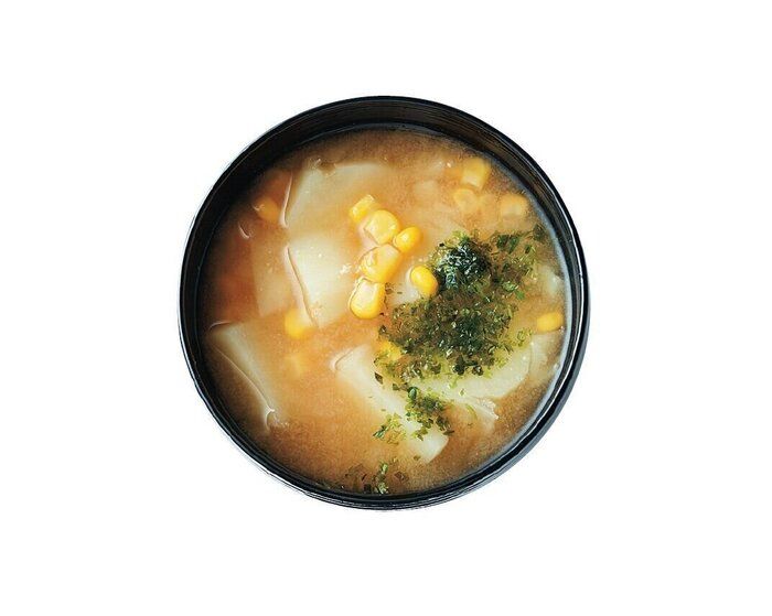 じゃがいもとコーンのみそ汁