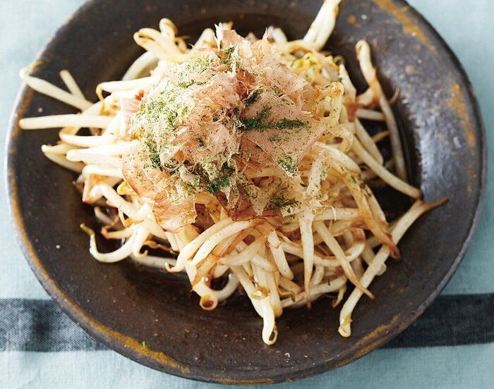 ソース味におかか、青のりで食欲UP！もやしのしゃっきりソース炒め