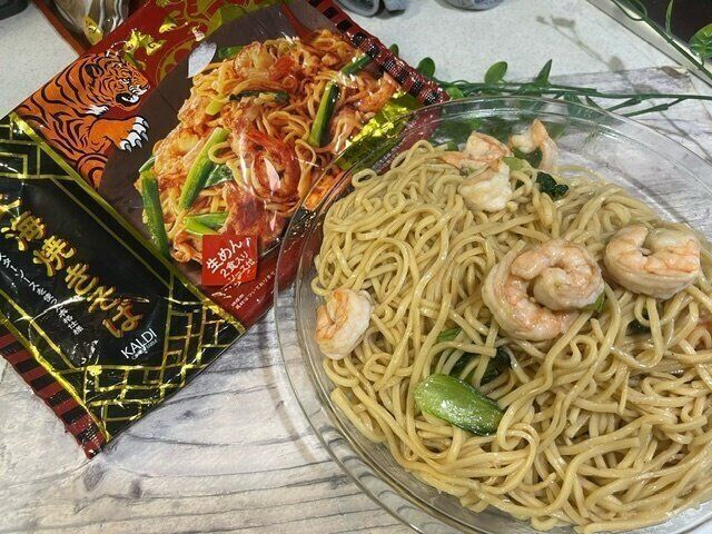 【カルディ】麺がもっちもち。オイスターソース仕上げの上海焼きそばがおいしい