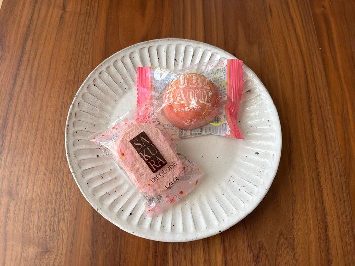 一足お先に♪【カルディ】オリジナルのレジ前の「桜」スイーツがアツい！