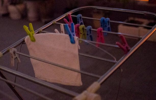ランドリー、トング、夜撮影