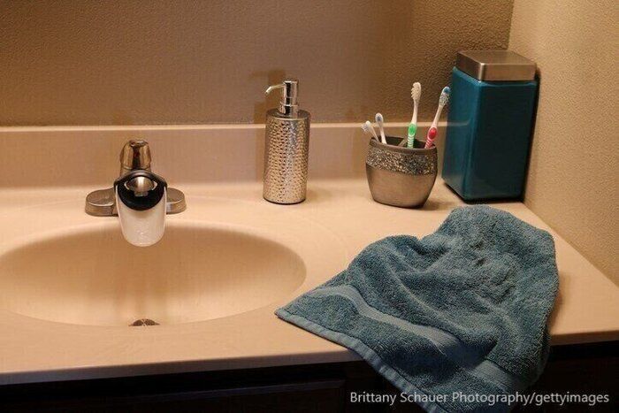 洗面台の水垢を落とす方法は？クエン酸を使った掃除方法と防止策について