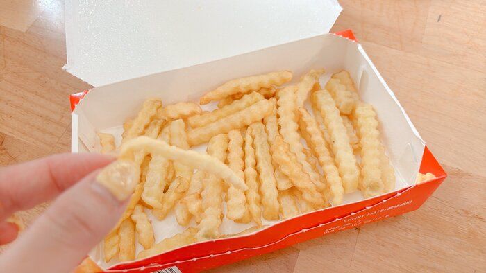 【業務スーパー】箱ごとレンチンであつあつポテト完成！アレンジしやすいうれしいシンプル素材