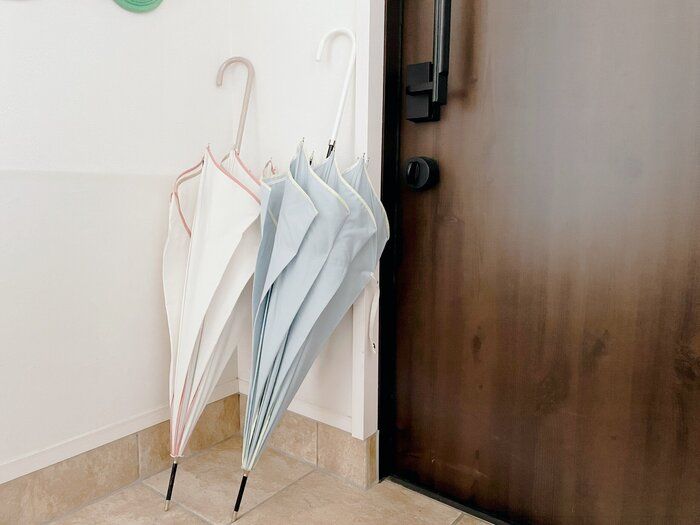 収納場所を2つに分けるという選択！玄関で「傘」をスッキリ収納したいと思った結果