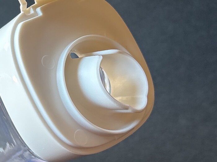 セリアムダゼロ注ぎ口